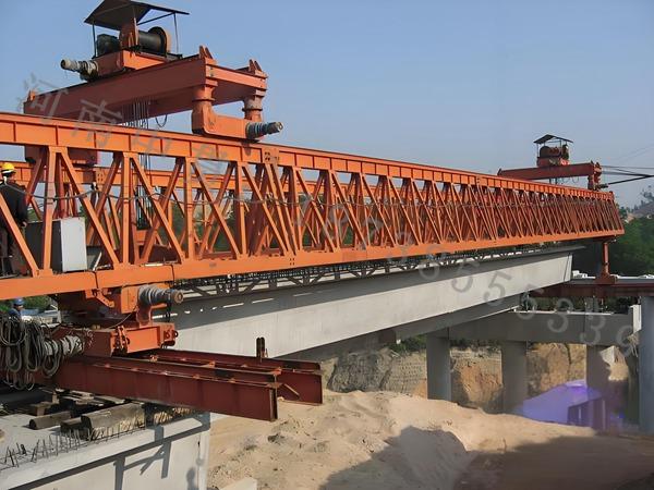 不同类型的架桥机在施工效率上有何差异